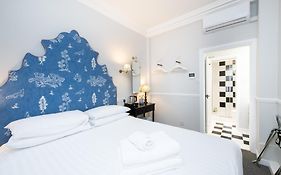 Americana Hotel